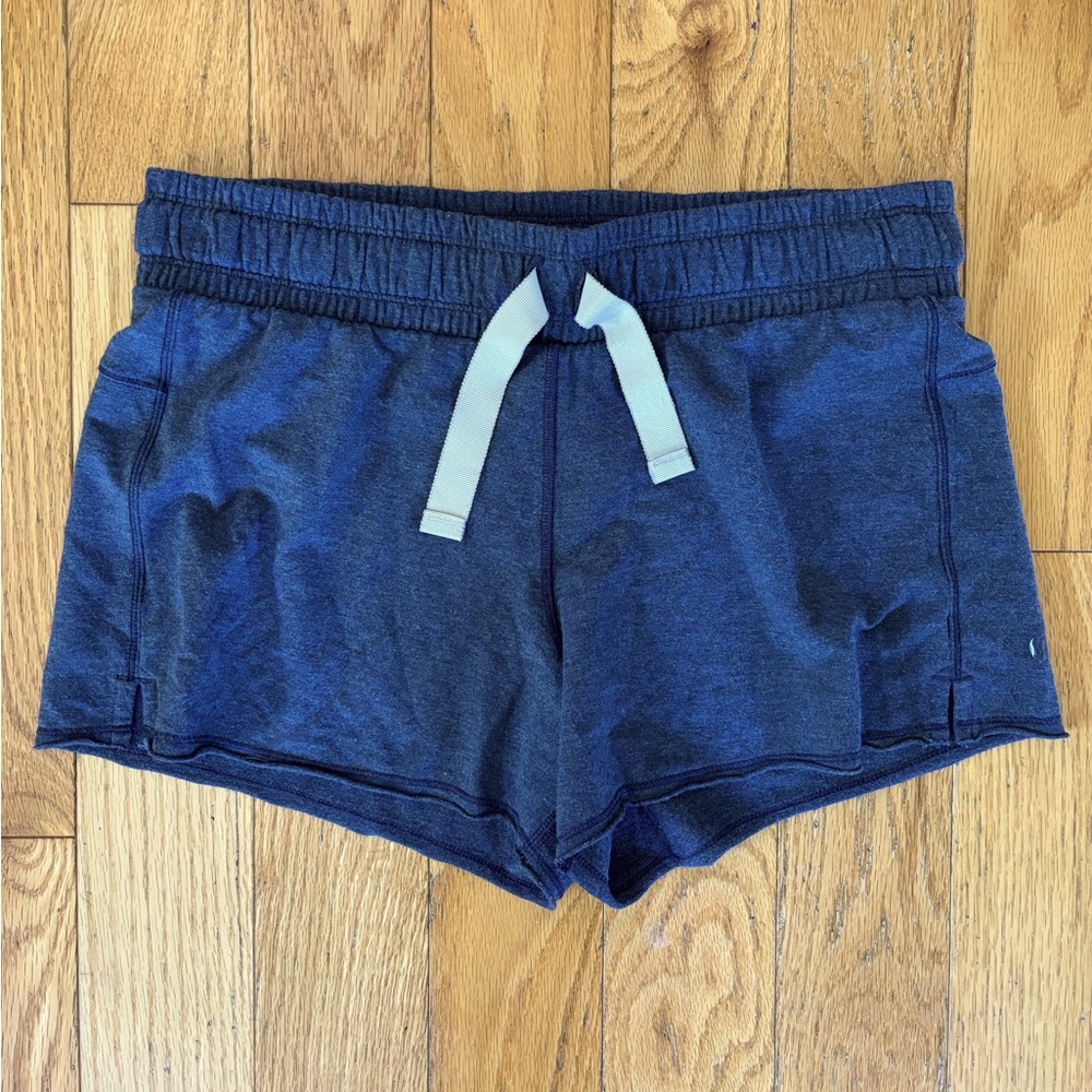 Lululemon soft jersey shorts | Size 6